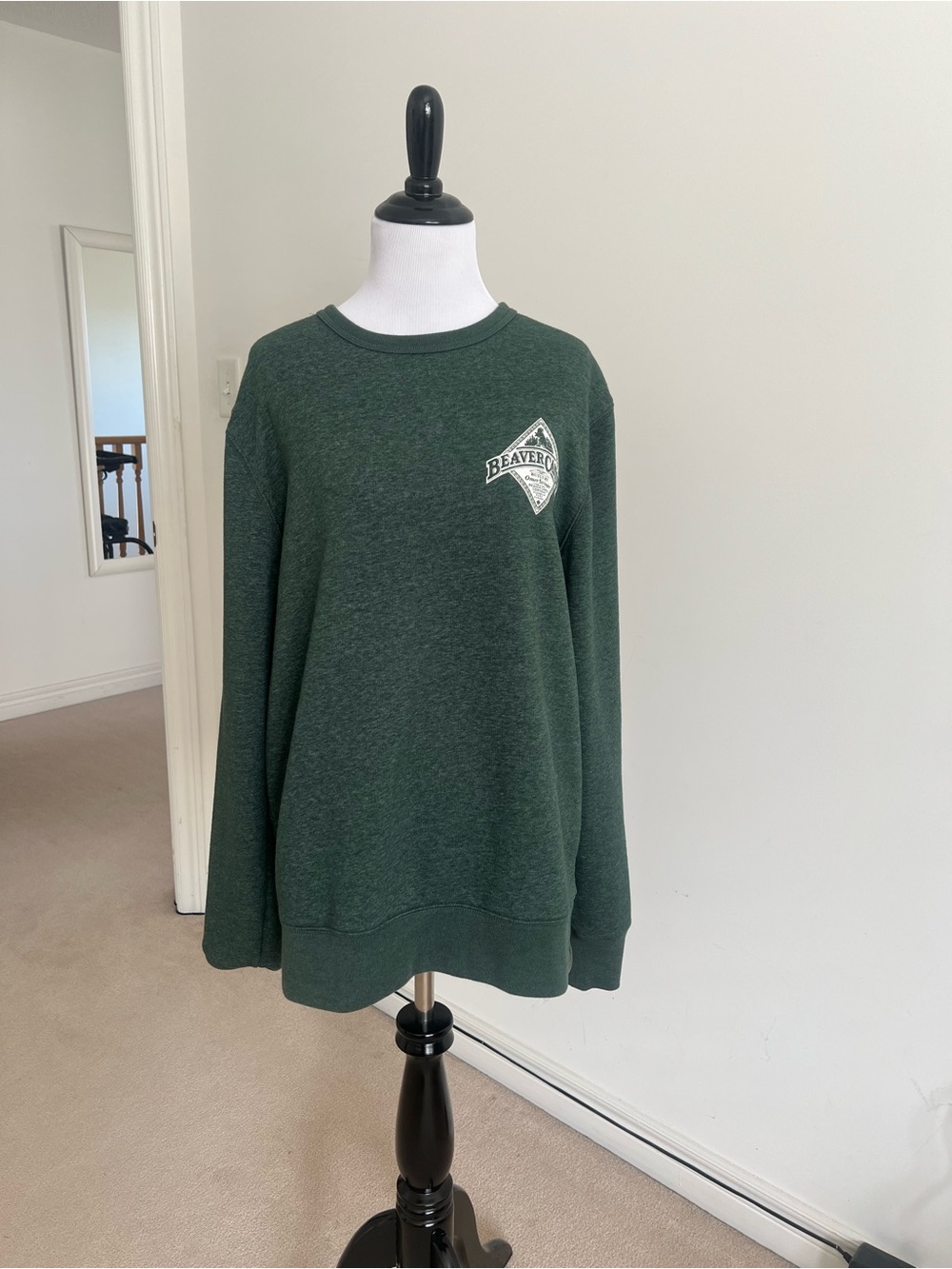 Beaver Canoe Dark Green Crewneck Sweatshirt - Men's size medium